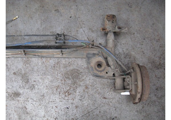 балка задня Renault Clio II, Symbol II, 7701473856, 7701472469